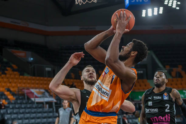 在欧洲足坛 在欧洲足坛